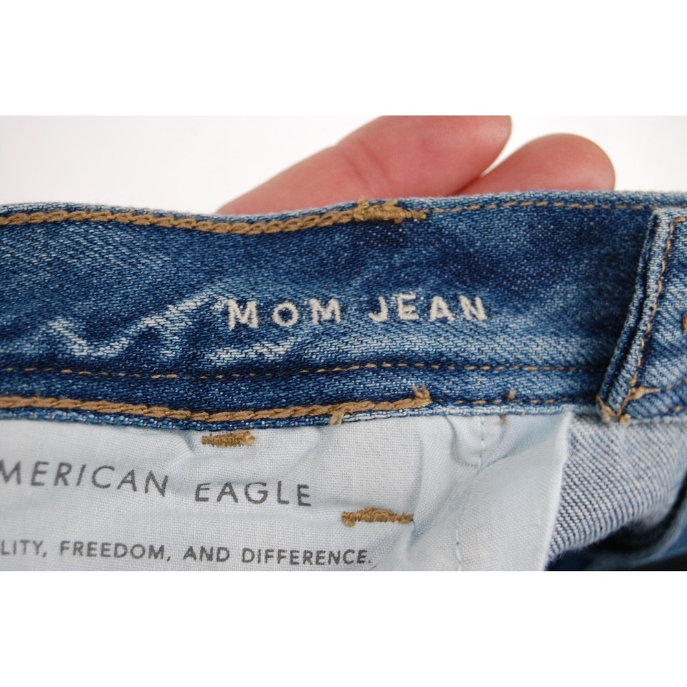 American Eagle Outfitters Mom Jeans Womens‎ 16 Long Blue Medium High Rise Cargo - Picture 7 of 12